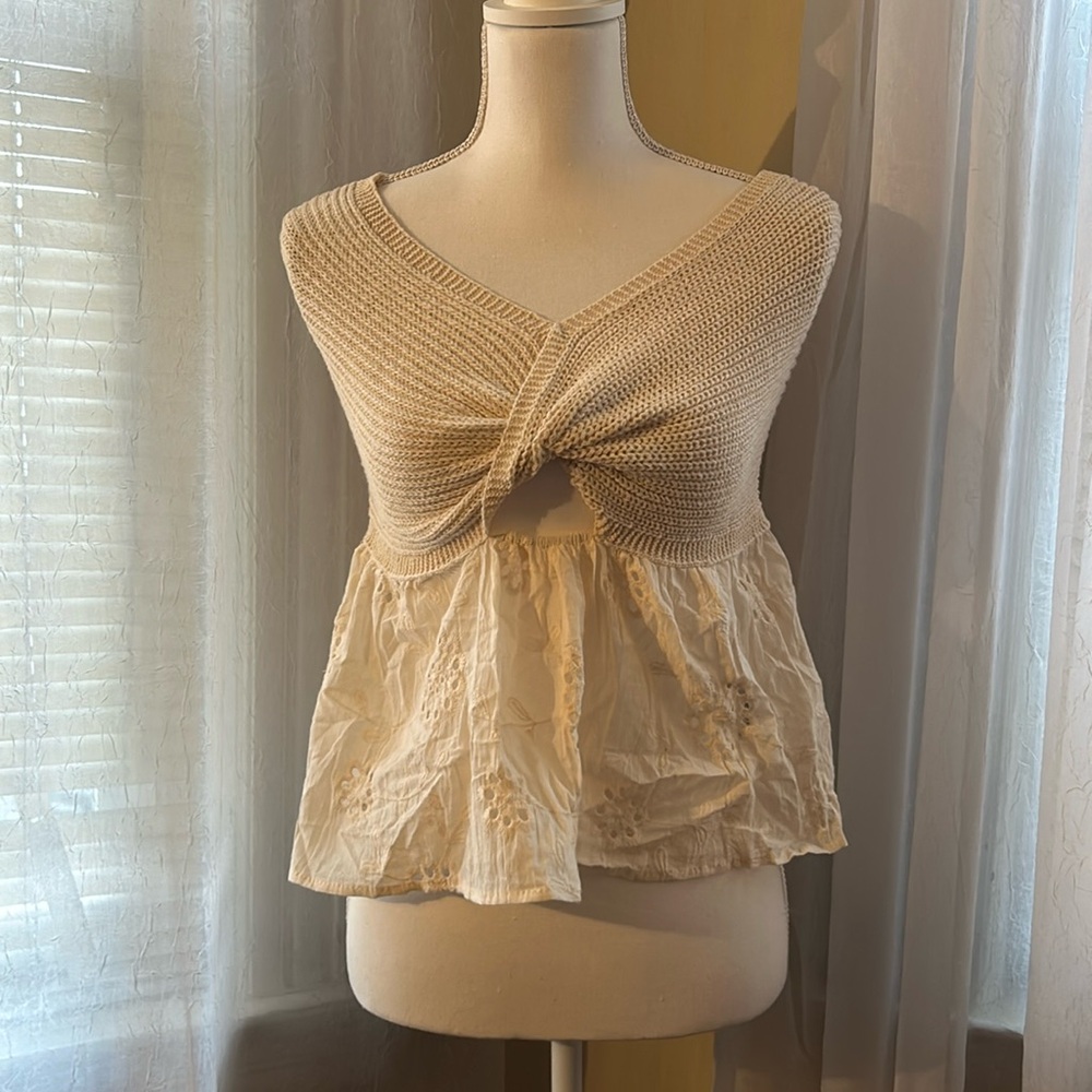 Micas NWT Top